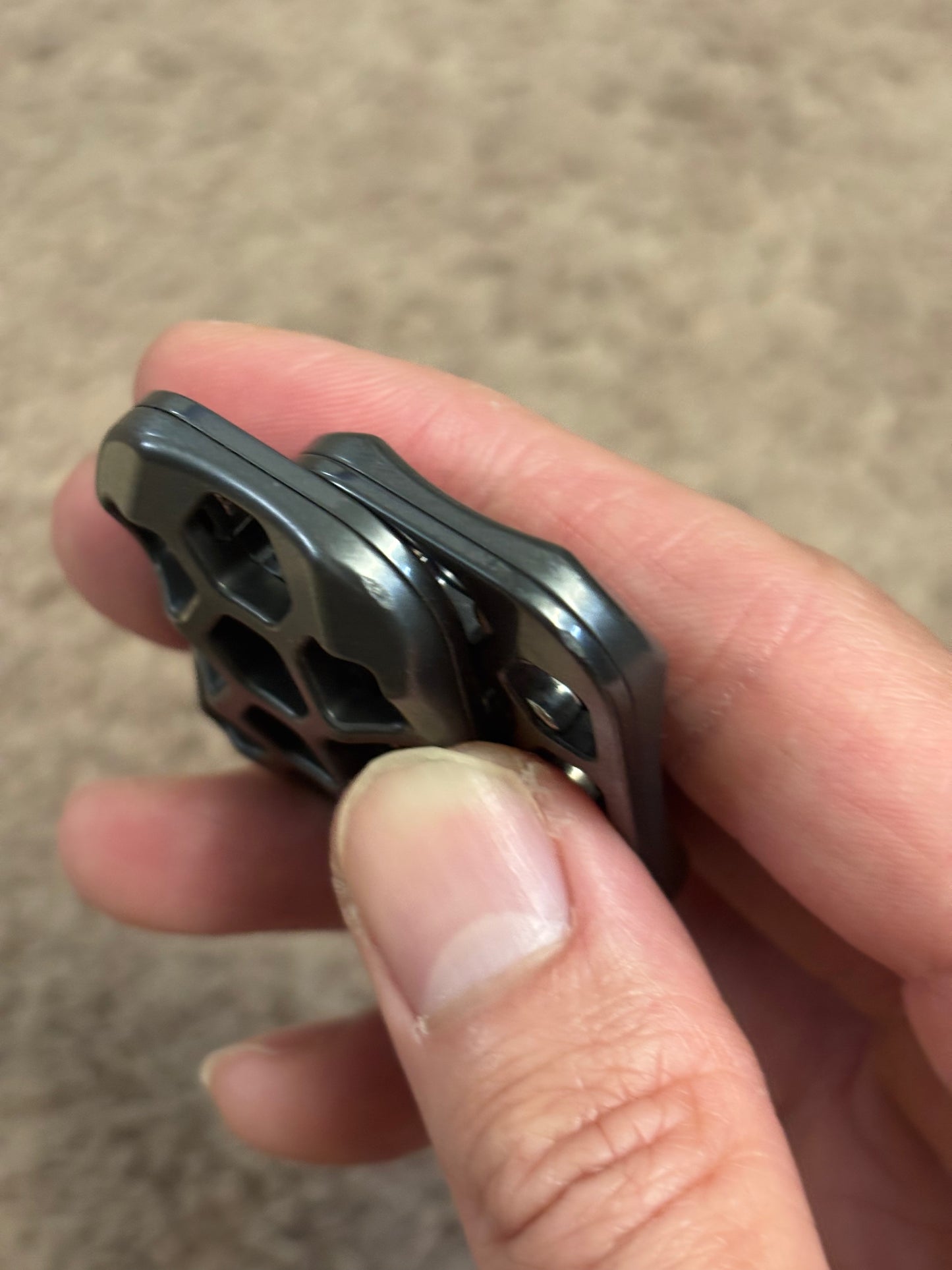 Magnus skelly hex toad - slider Zirc - fidget toy