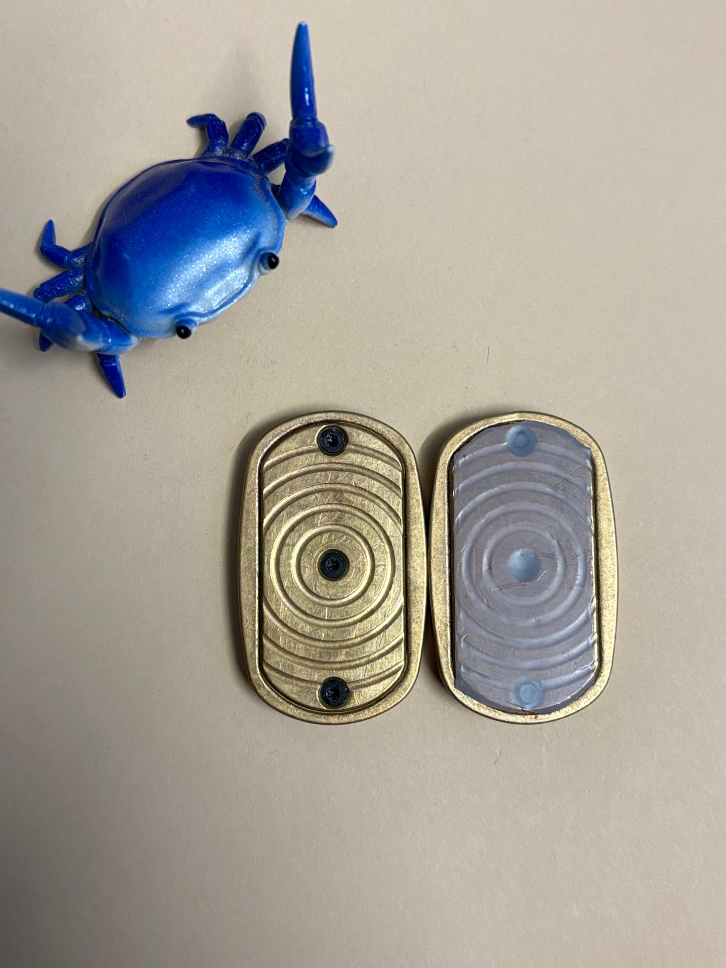 Fidget things - chonky tab - brass - fidget toy