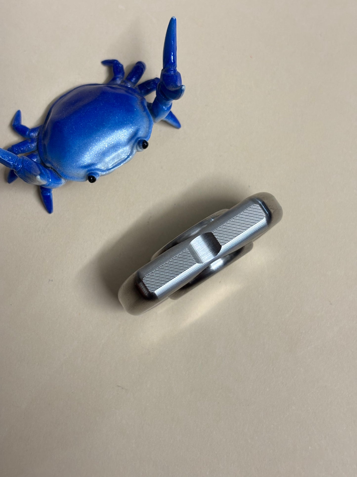 UQH - Pavilion - TI - fidget spinner - Fidget toy