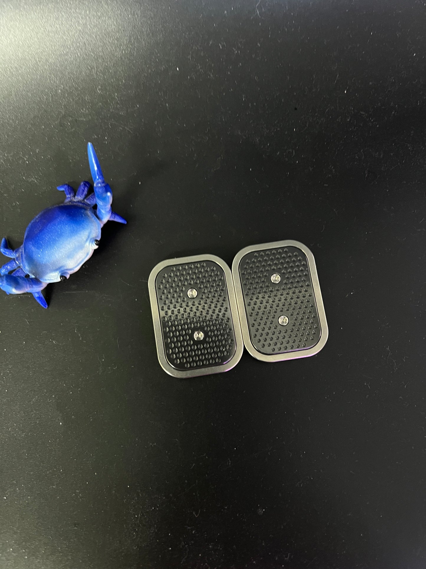 Magnus Titanium crack slider with zirconium plates - fidget toy