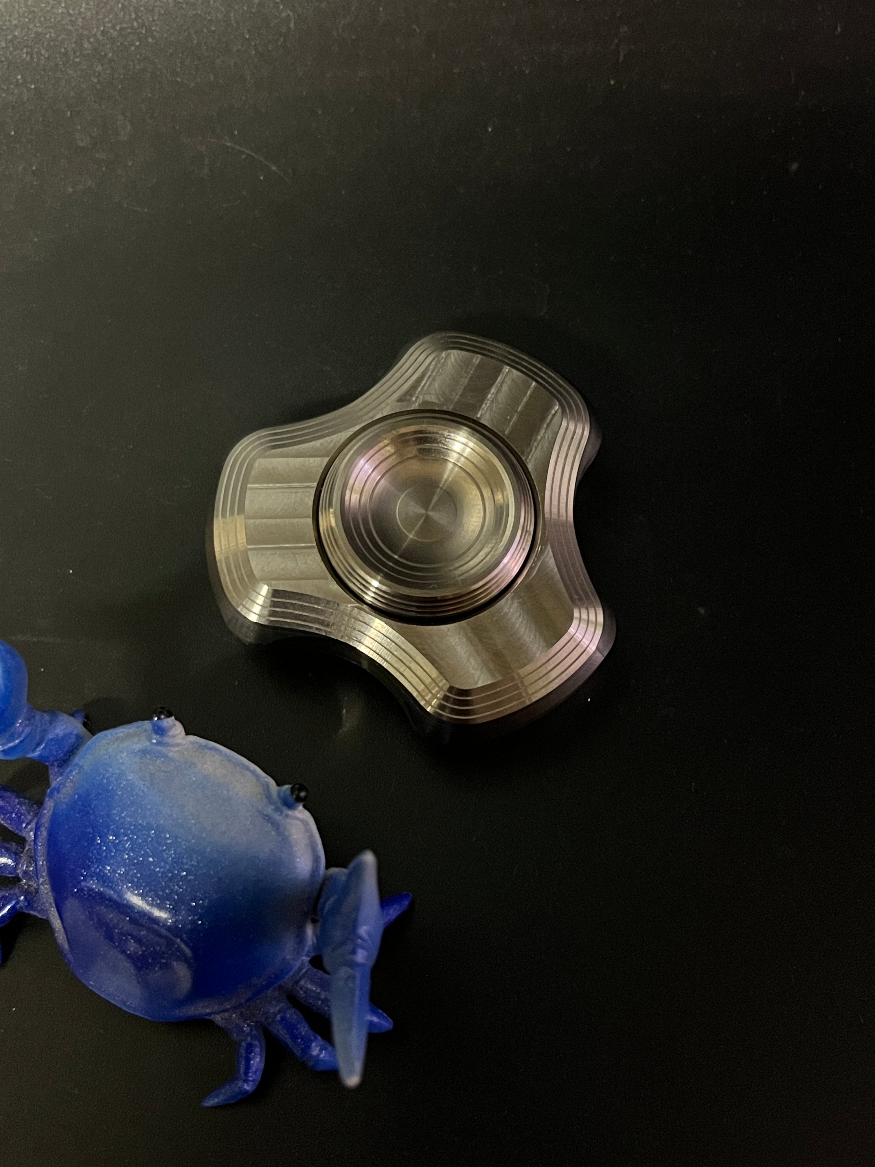 Phantom Rifles Fidget 2R tri mini phantom - Ti - fidget spinner / fidget toy – Plants Wake You Up