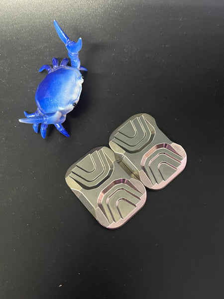 Magnus Titanium crab slider with epoxy zirconium plates