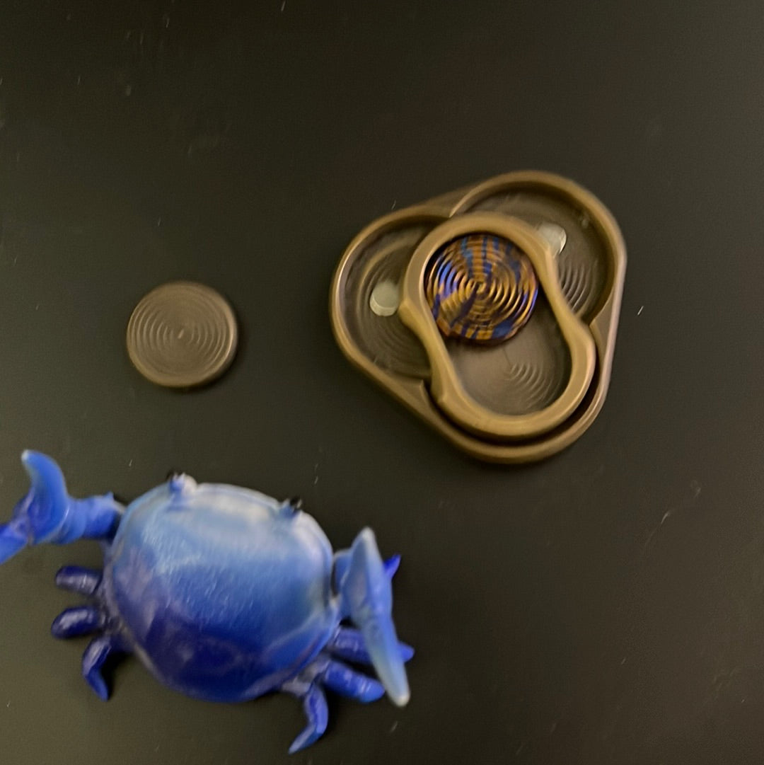 Compoform - triquetra - brass - slider, - fidget toy – Plants Wake You Up
