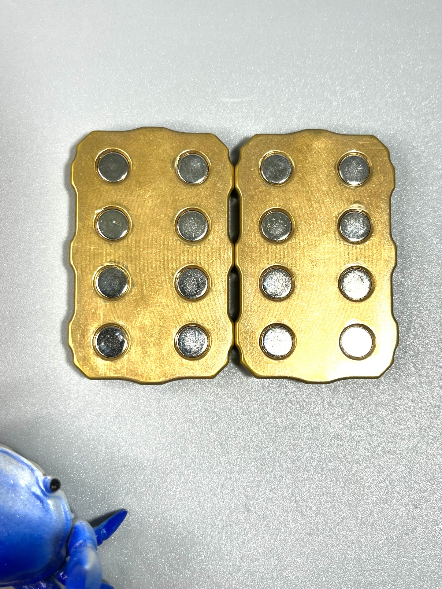 Blackdog Biscuit slider V1 brass