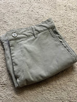 Outlier new way shorts - 29 x 8” - khaki