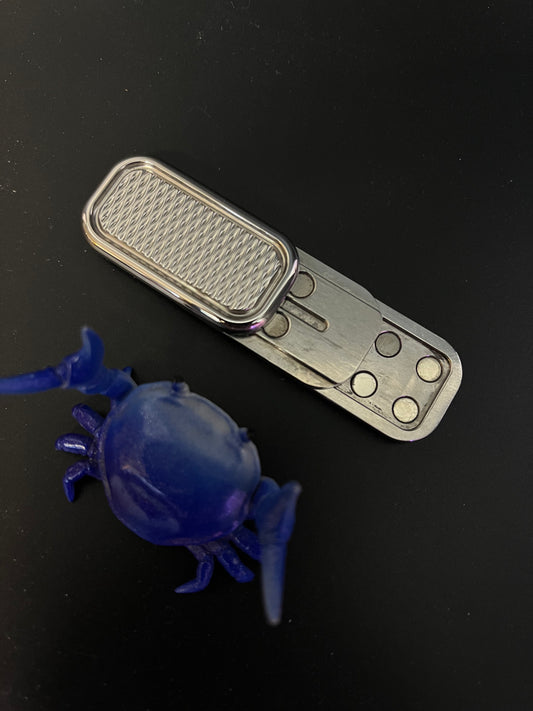 Mackie CP3 SS  - magnetic slider - fidget toy